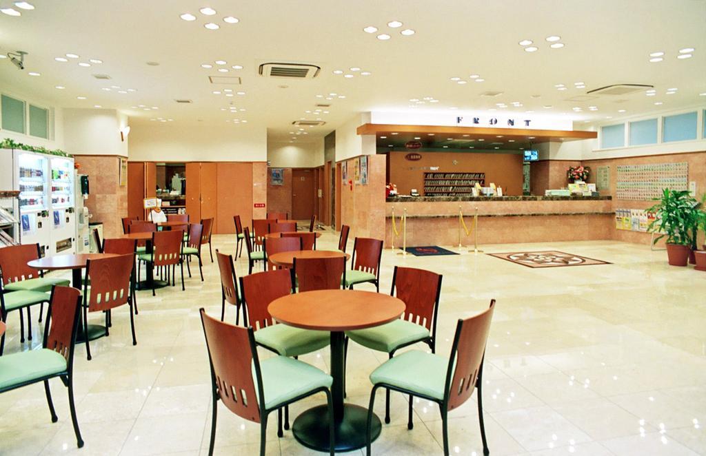 Toyoko Inn Yokohama Minatomirai-Sen Nihon-Odori Ekimae Экстерьер фото